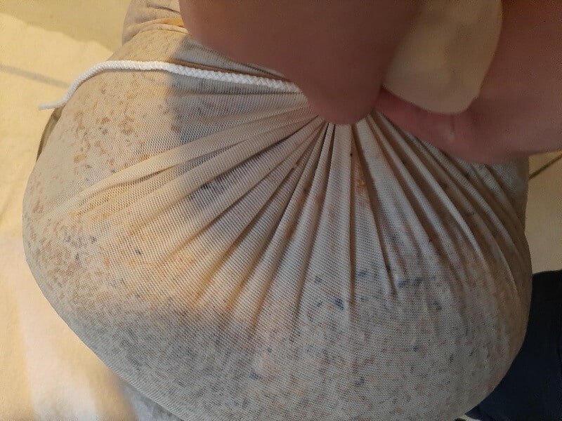 Squeeze the brewing bag